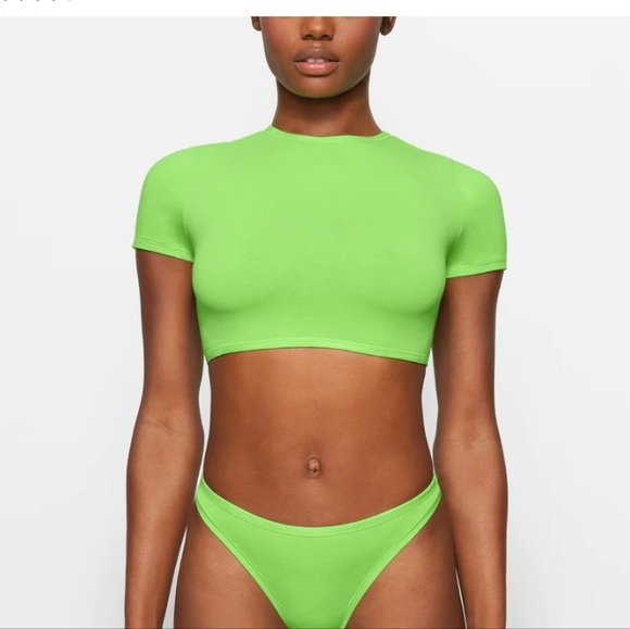 SKIMS super cropper tee - Picture 4 of 5